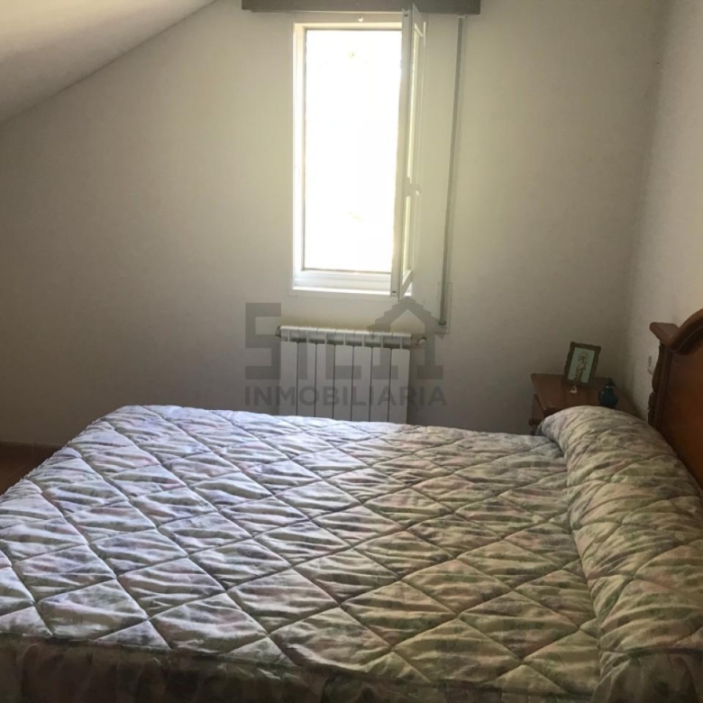 SE VENDE CASA EN CASTADÓN