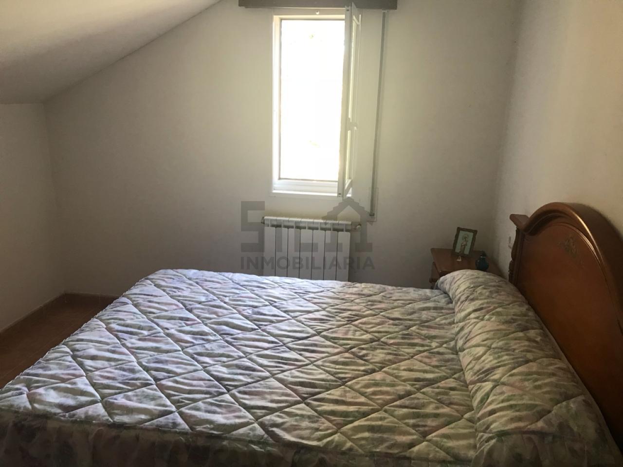 SE VENDE CASA EN CASTADÓN