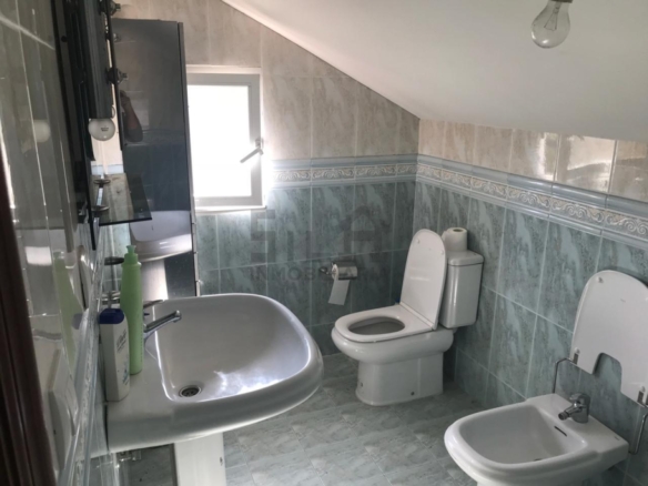 SE VENDE CASA EN CASTADÓN
