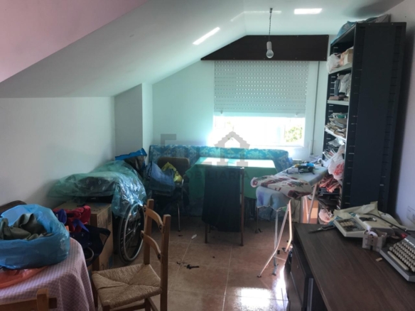 SE VENDE CASA EN CASTADÓN