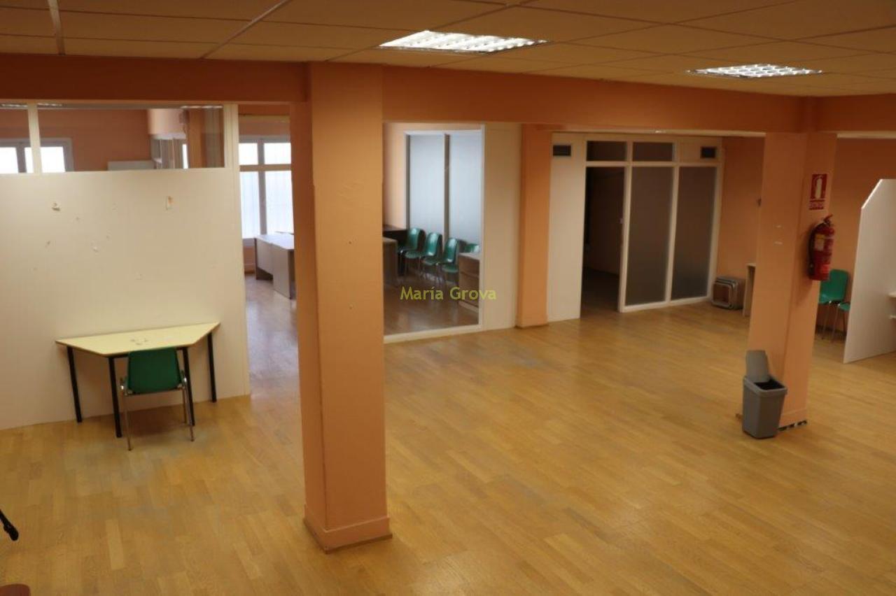 154080402900013471_15408039377 Local Comercial en Vigo