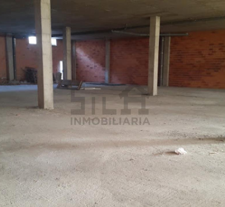 ALQUILER BAJO ZONA PUENTE