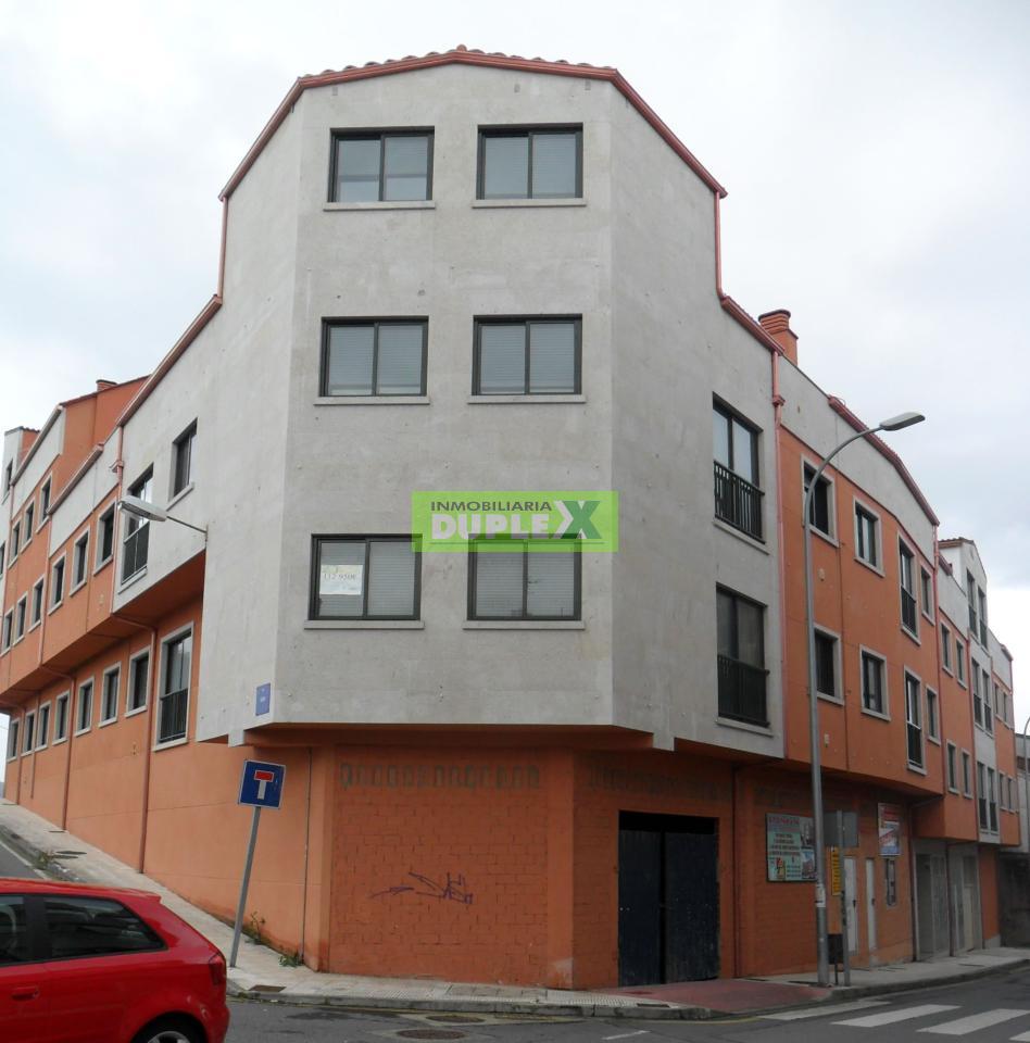 154386472600013952_15438646892 Local sin acondicionar en zona Lerez