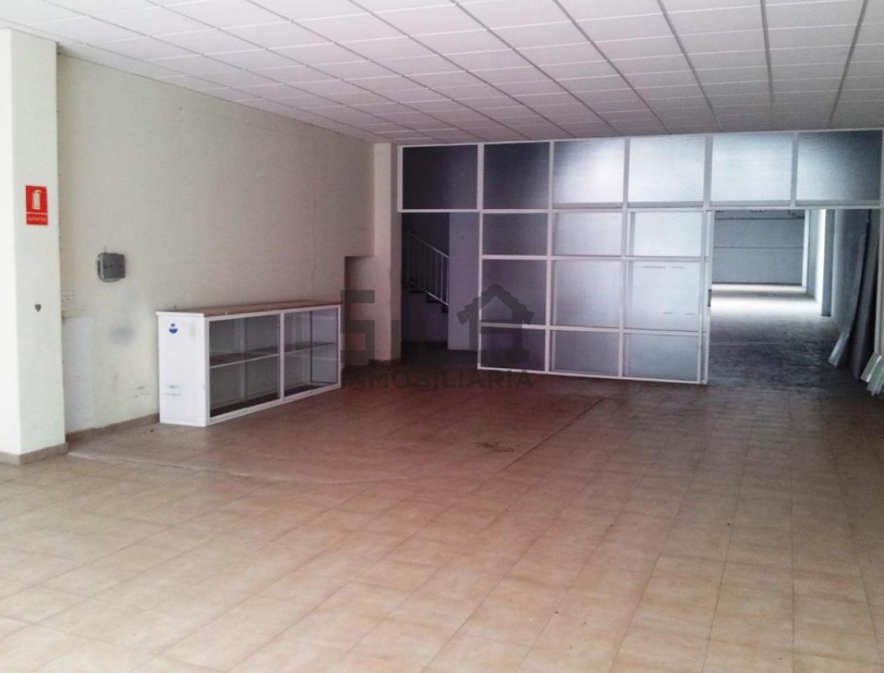 154624859900014107_15462483961 SE ALQUILA BAJO COMERCIAL ZONA VEINTIUNO