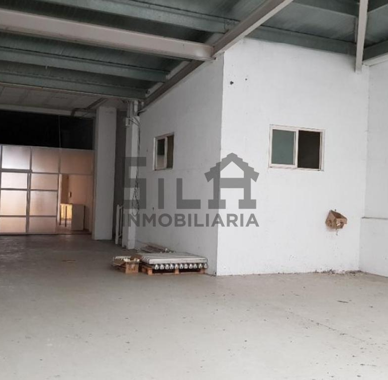 SE ALQUILA BAJO COMERCIAL ZONA VEINTIUNO