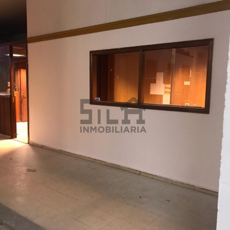 ALQUILER BAJOS COMERCIALES VEINTIUNO