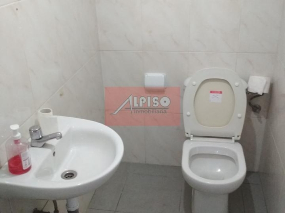 Alquiler Bajo Zona Jardín Posio