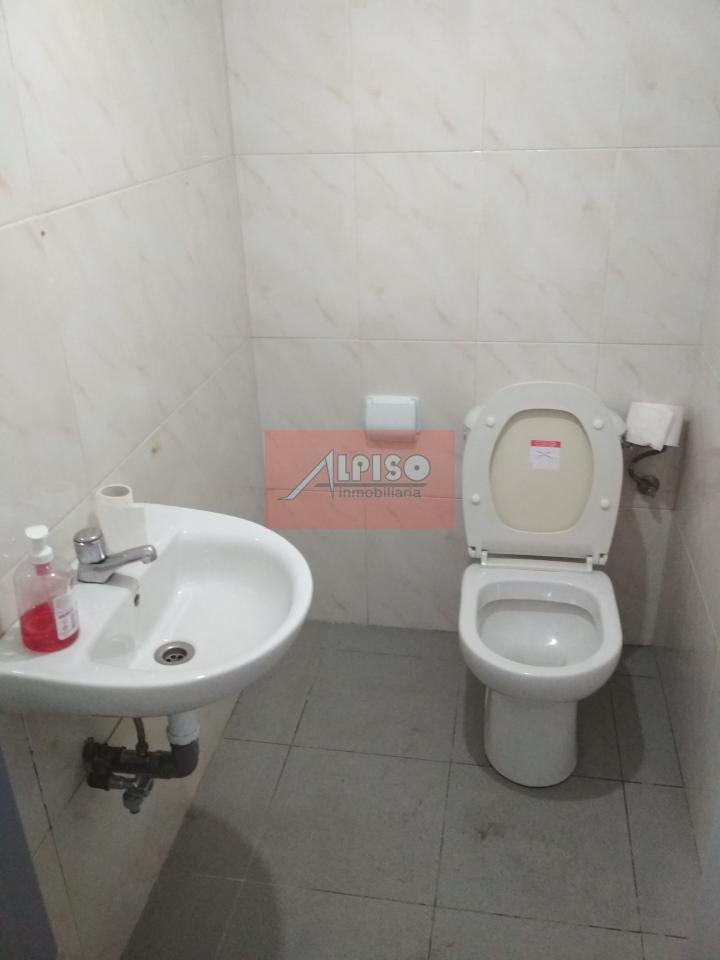 154773861600014192_15477381605 Alquiler Bajo Zona Jardín Posio