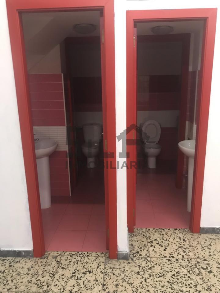 155264072200014548_15526406520 SE ALQUILA LOCAL ZONA CENTRO