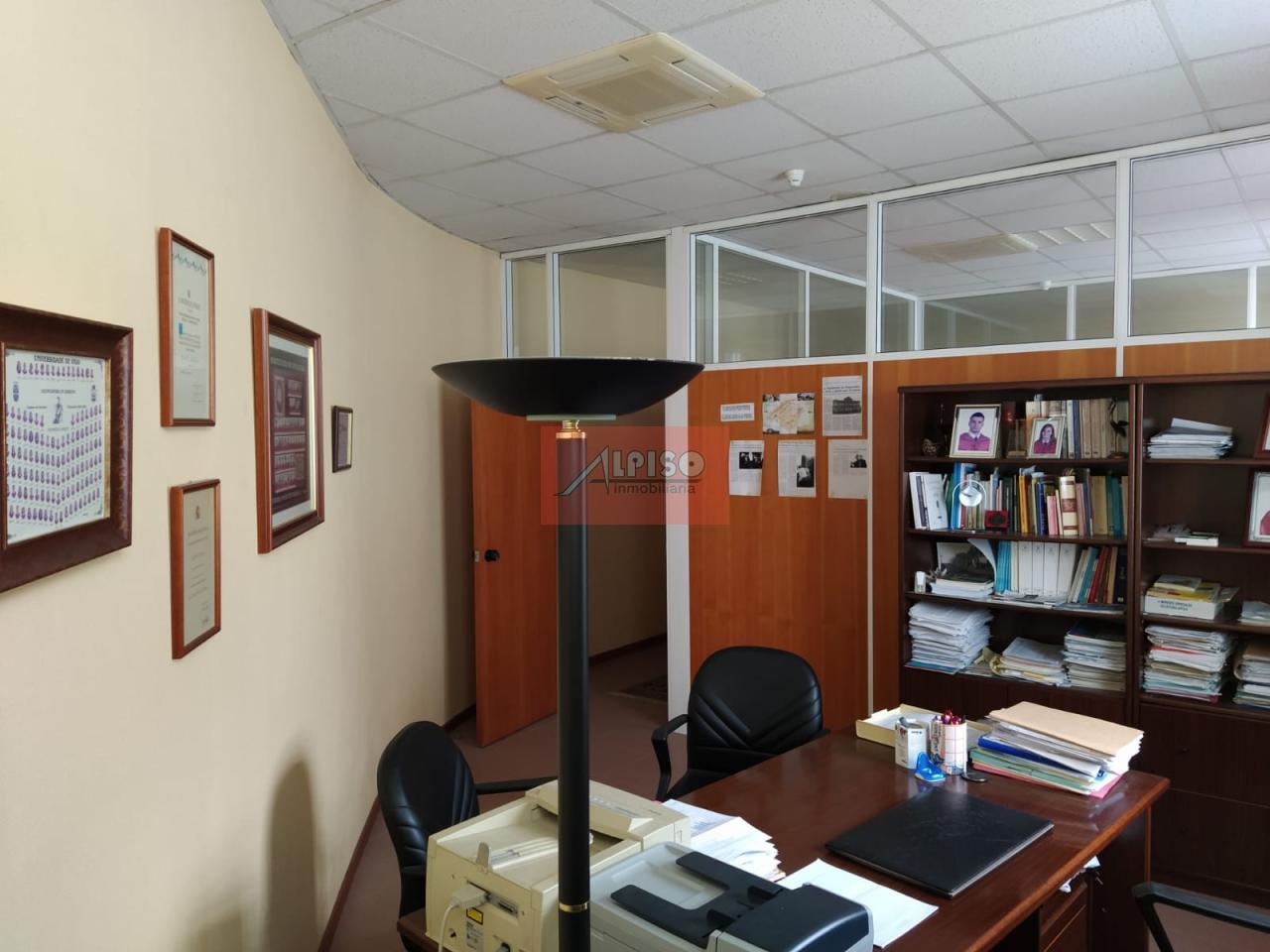 157978012800016426_15797799622 Oficina en Ourense
