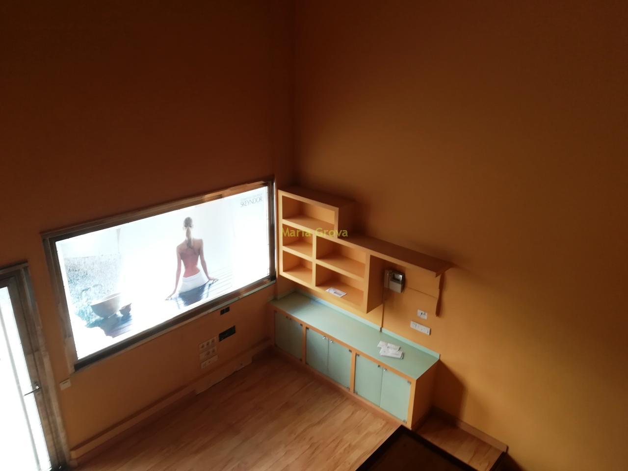 158988452500016951_15898843803 Local Comercial en Vigo