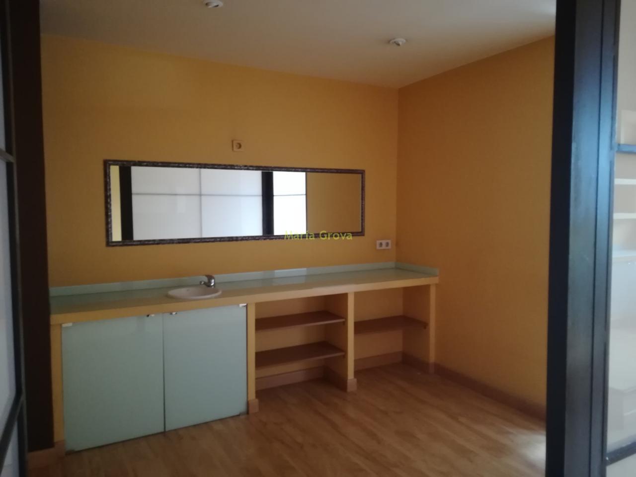 158988452600016951_15898843541 Local Comercial en Vigo