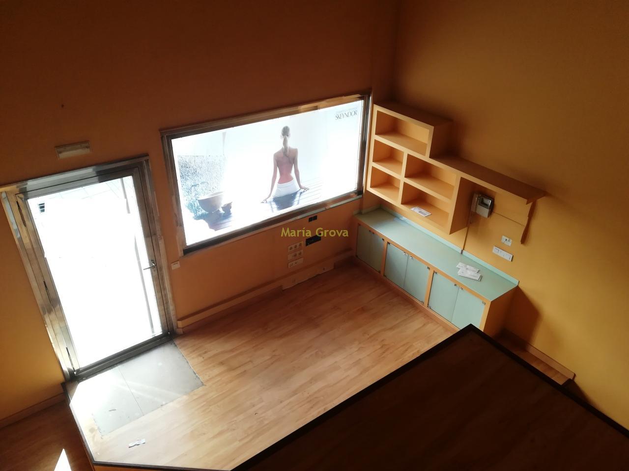 158988453100016951_15898843784 Local Comercial en Vigo