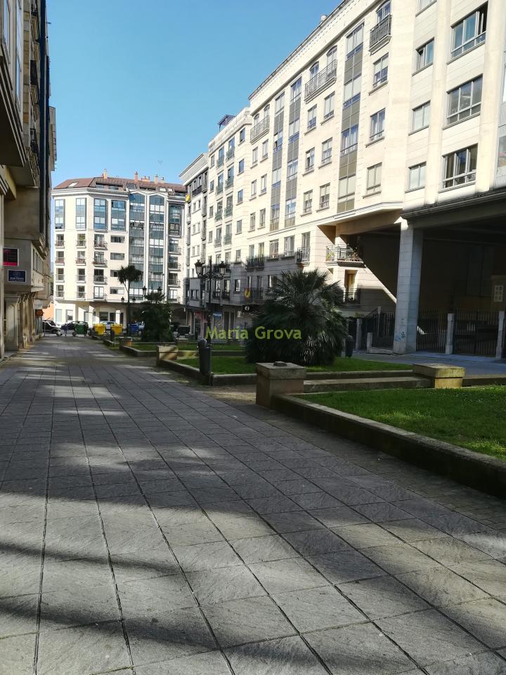158988453300016951_15898843893 Local Comercial en Vigo