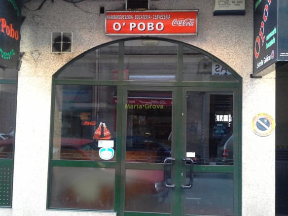 Local hamburguesería O Pobo, en Manolo Martínez