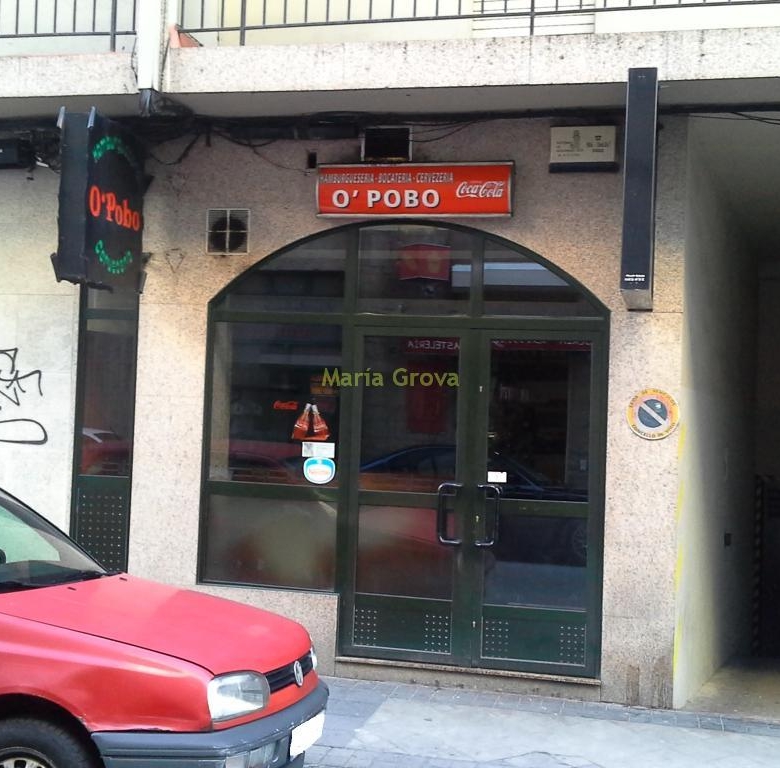 Local hamburguesería O Pobo, en Manolo Martínez