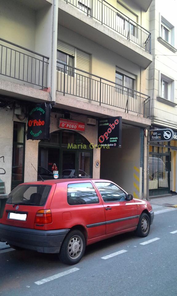Local hamburguesería O Pobo, en Manolo Martínez