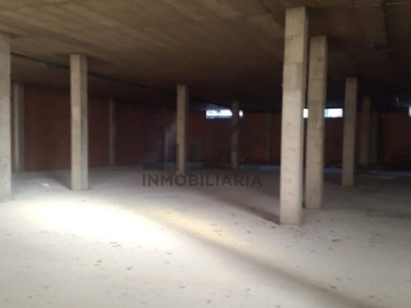 ALQUILER BAJO ZONA PUENTE
