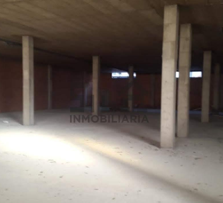 ALQUILER BAJO ZONA PUENTE