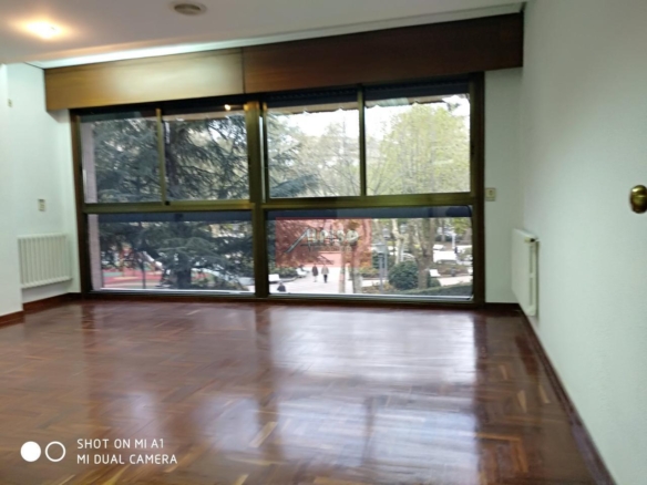 Oficina en Ourense