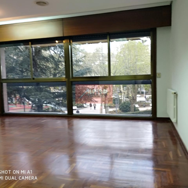 Oficina en Ourense
