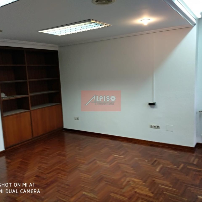Oficina en Ourense
