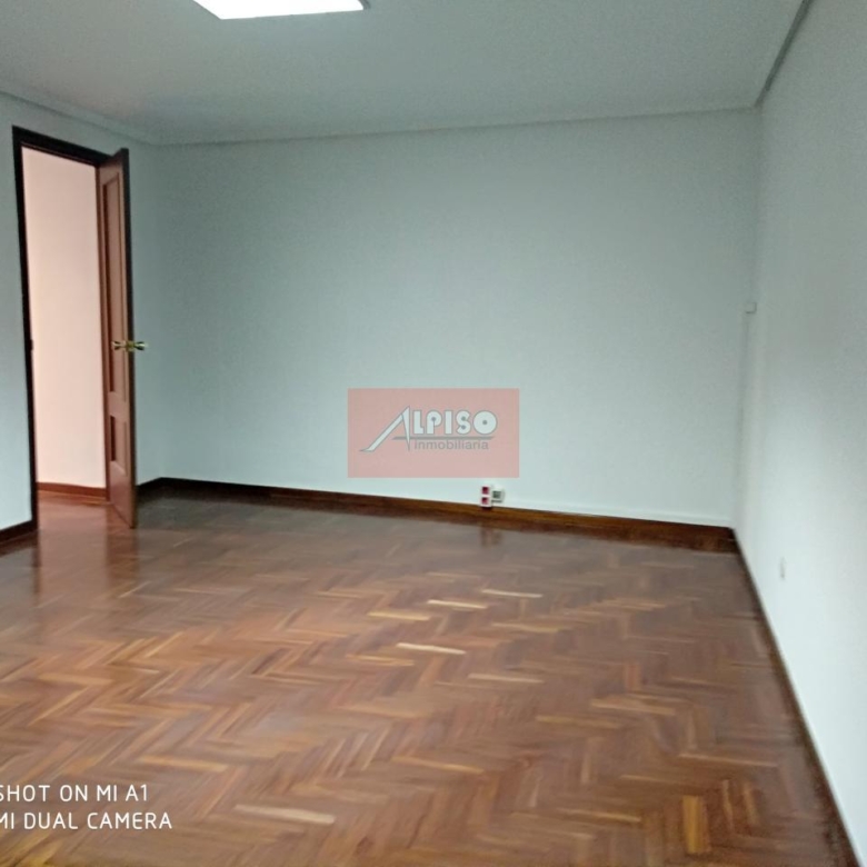 Oficina en Ourense
