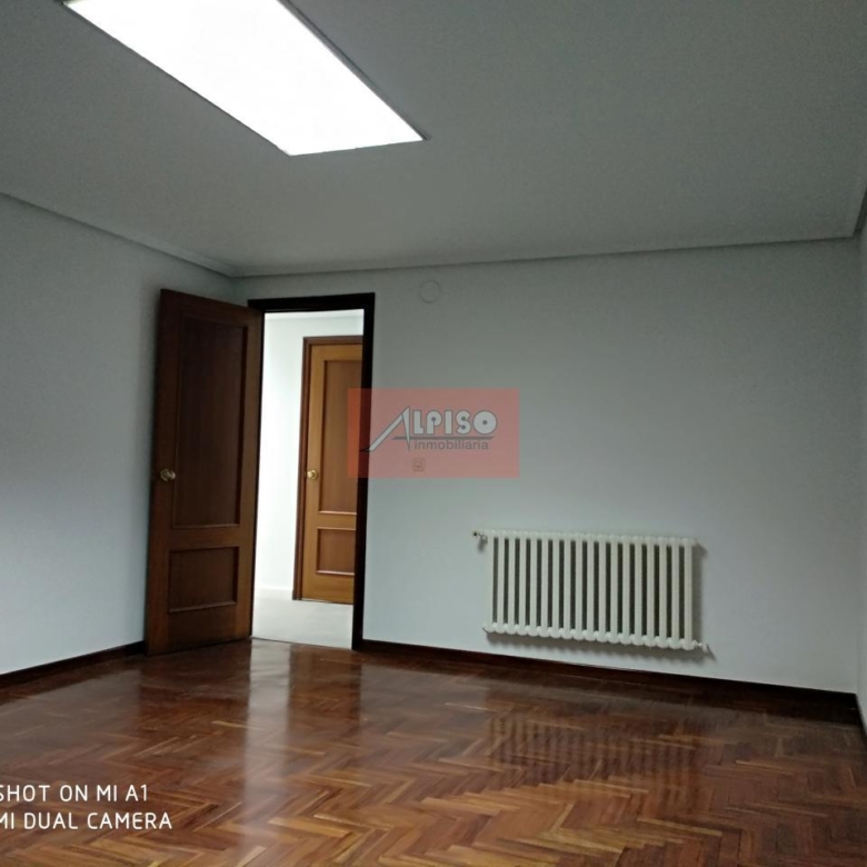 Oficina en Ourense