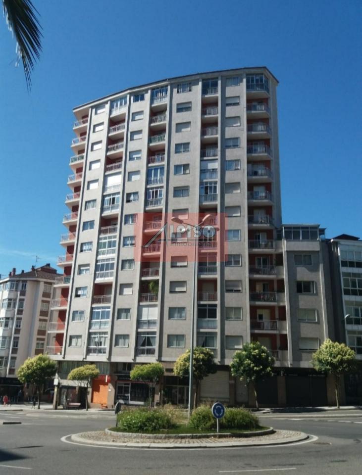 161539029500019152_16153668015 Oficina en Ourense