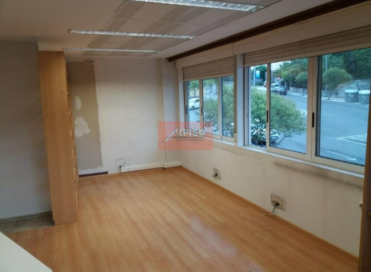 161539029900019152_16153667967 Oficina en Ourense
