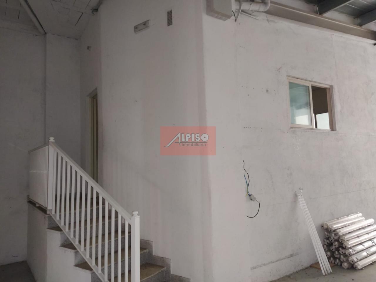 162038367000019553_16195114046 Local Comercial en Ourense