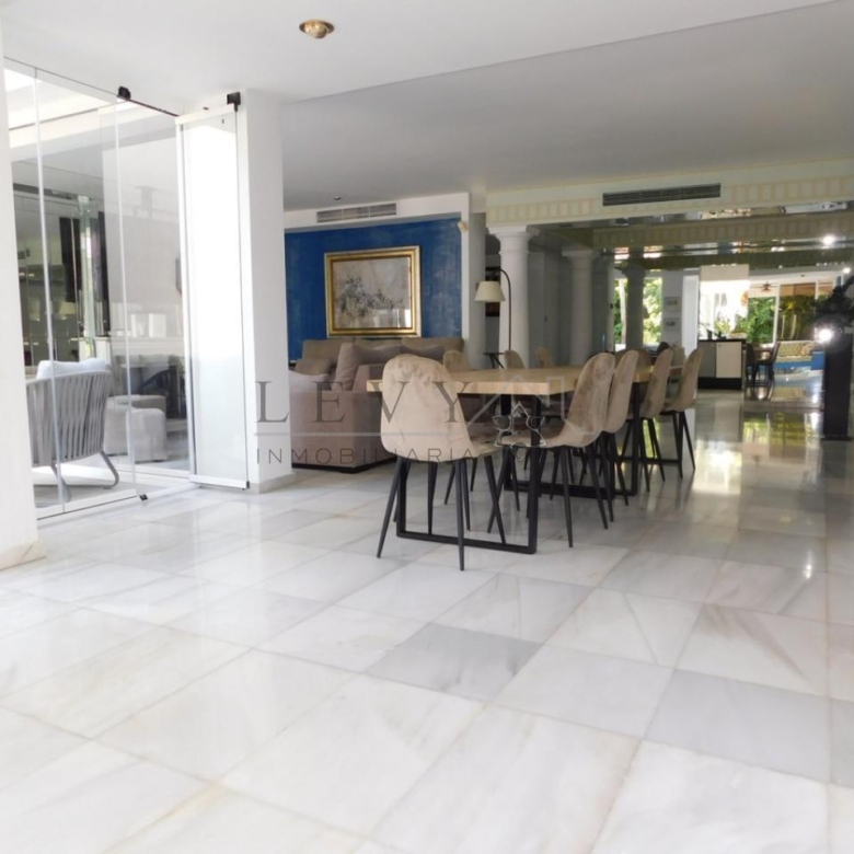 Apartamento en Puerto Banús