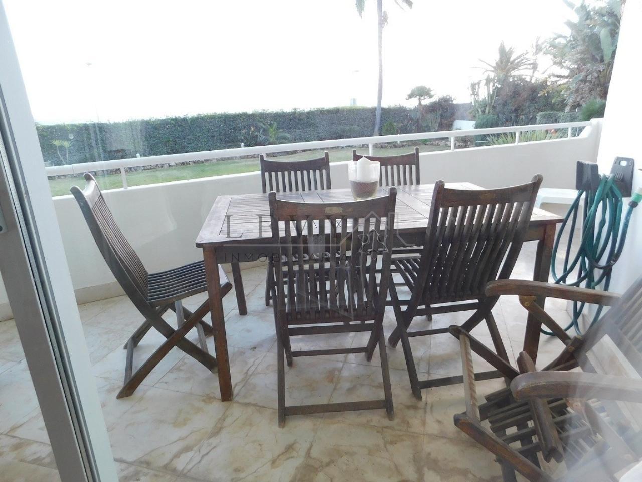 162453148600122179_16225343656 Apartamento en Puerto Banús