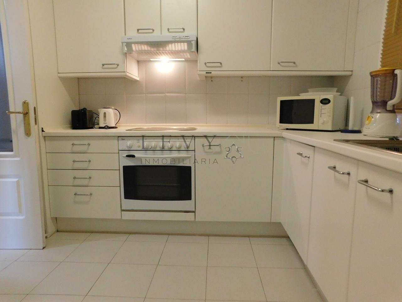 162453148900122179_16225343707 Apartamento en Puerto Banús
