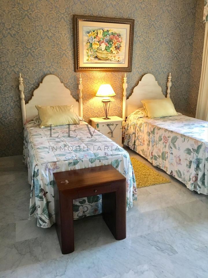 162453157800122185_16225340678 Apartamento en Marbella