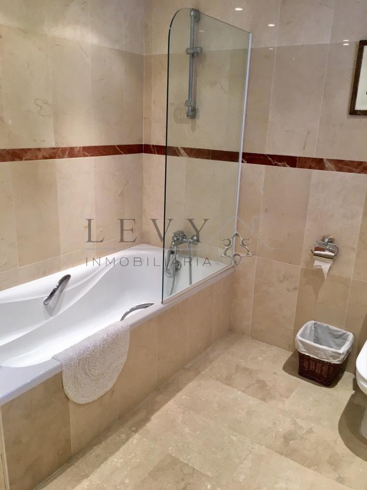 162453158200122185_16225340848 Apartamento en Marbella