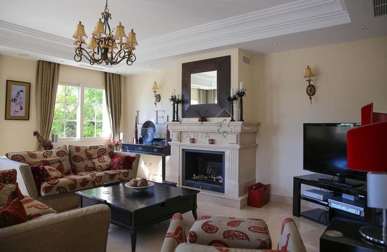 162453207300026528_16225338111 Casa en Puerto Banús