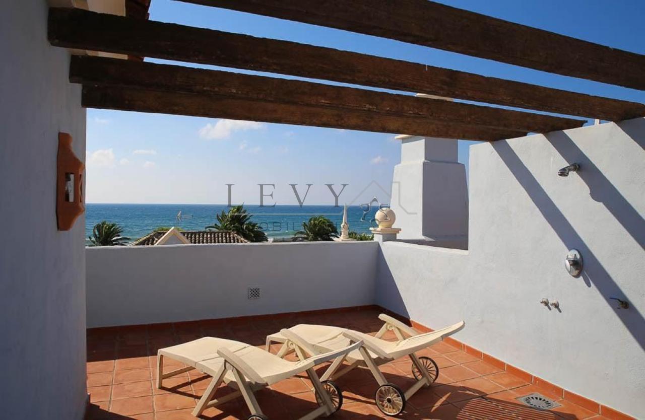 162453207500026528_16225338165 Casa en Puerto Banús