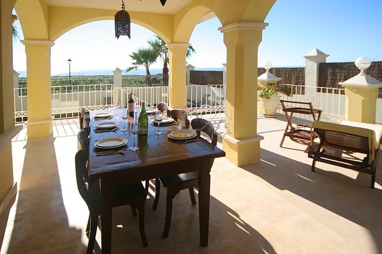 162453208300026529_16225337885 Chalet en Puerto Banús