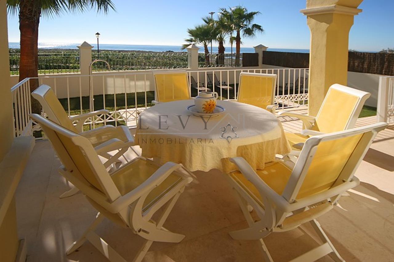 162453208700026529_16225337940 Chalet en Puerto Banús