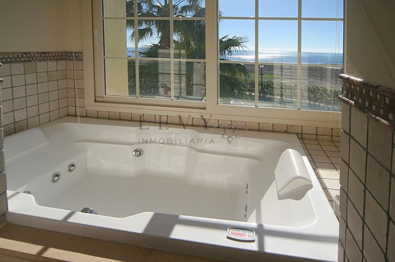 162453209000026529_16225337998 Chalet en Puerto Banús