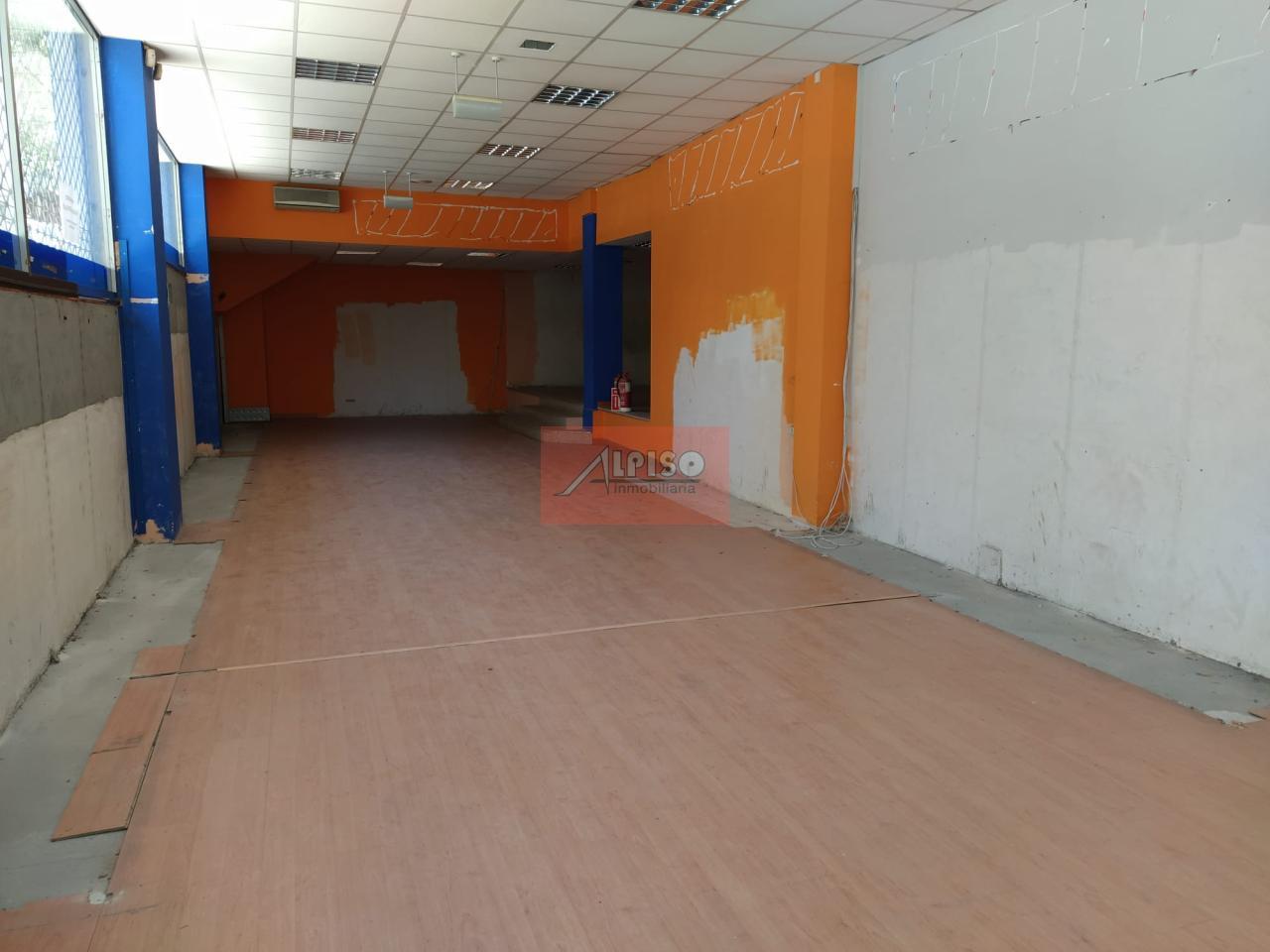 162454526100019610_16245435853 Local Comercial en Ourense