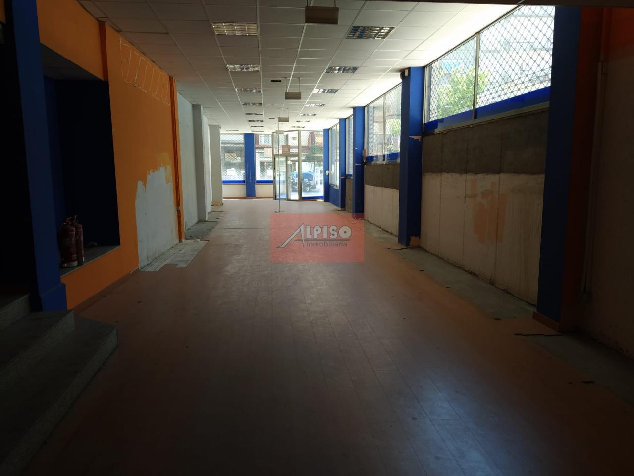 162454526300019610_16245435801 Local Comercial en Ourense