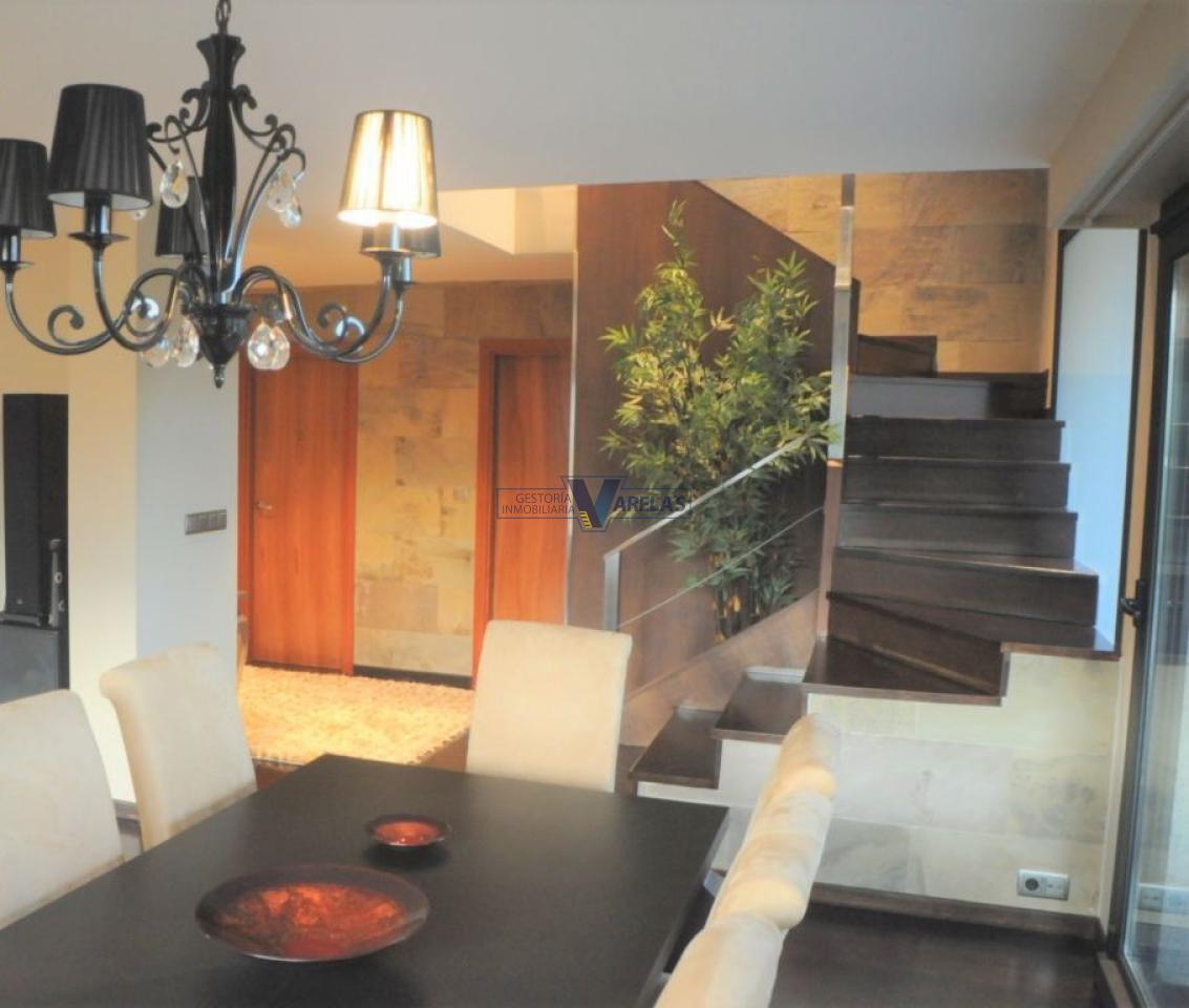 164422739200015899_15432371034 Impresionante chalet a cinco minutos de la ciudad