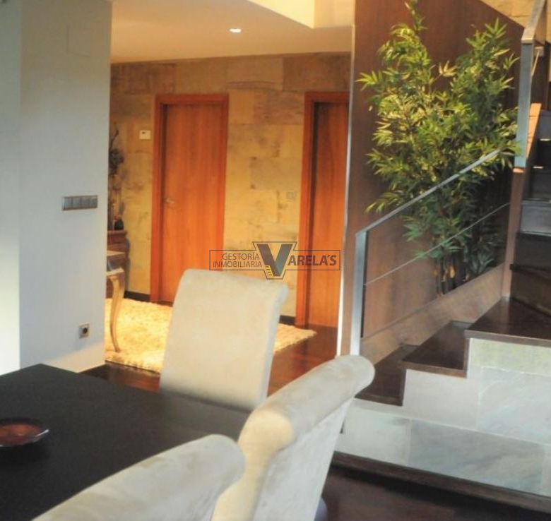Impresionante chalet a cinco minutos de la ciudad