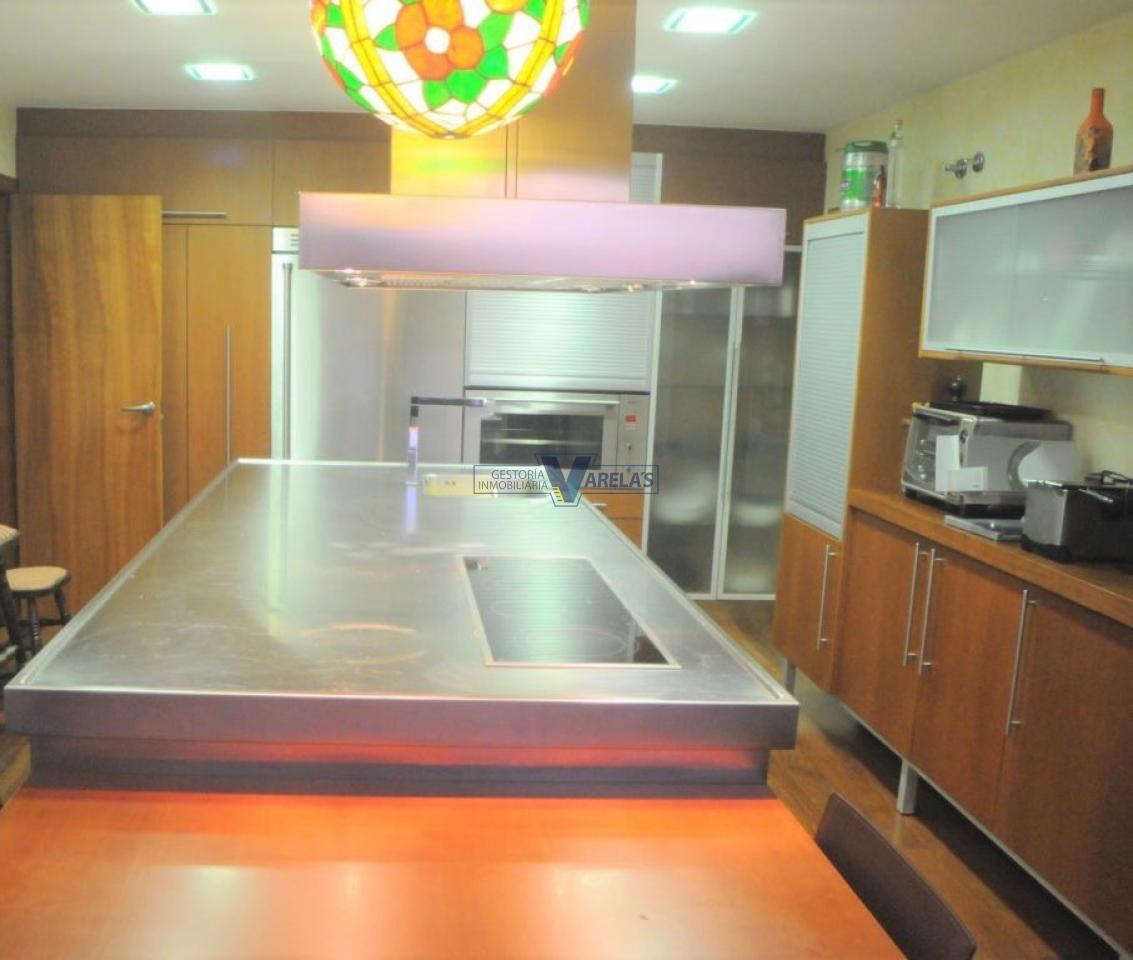 164422740900015899_15432371177 Impresionante chalet a cinco minutos de la ciudad