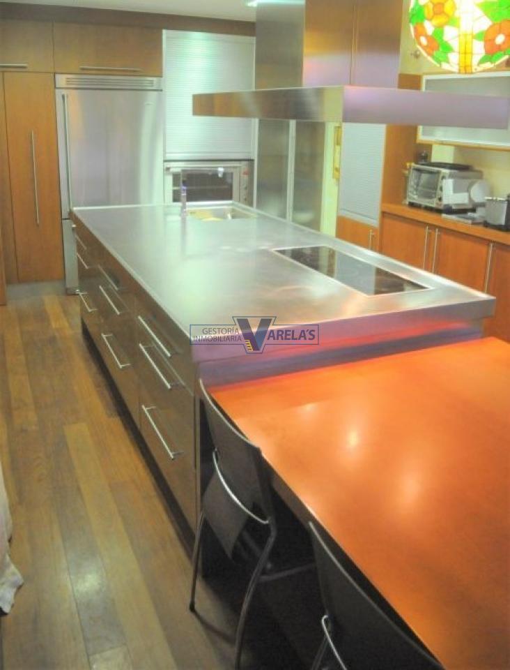 164422740900015899_15432371184 Impresionante chalet a cinco minutos de la ciudad