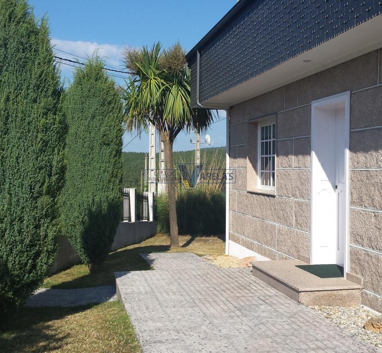Casa en Toén
