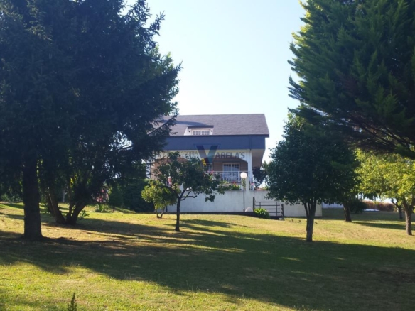 Casa en Toén