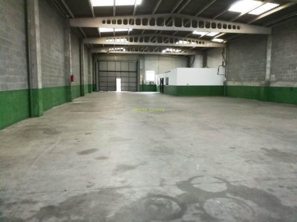 Nave Industrial en Mos
